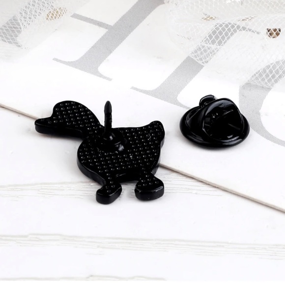 NIP ANGRY GOOSE PIN - Picture 2 of 3